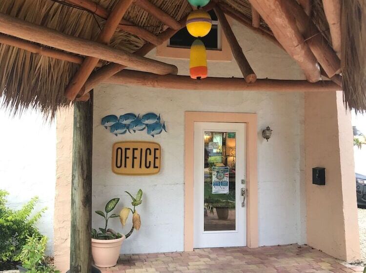 Sunset Cove Beach Resort