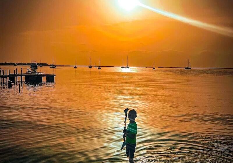 Sunset Cove Beach Resort
