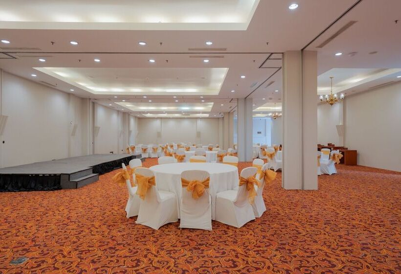 The Capital Hotel Surabaya