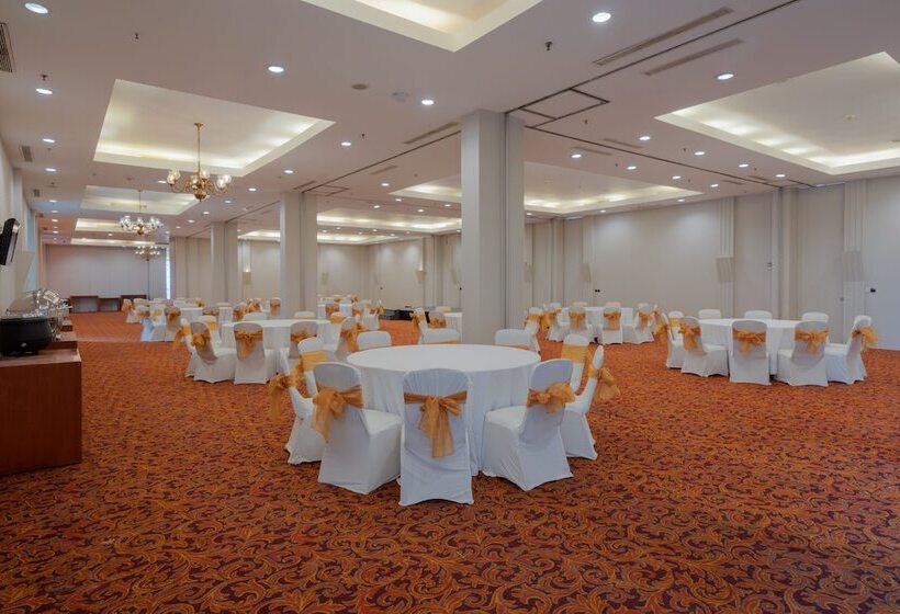 The Capital Hotel Surabaya