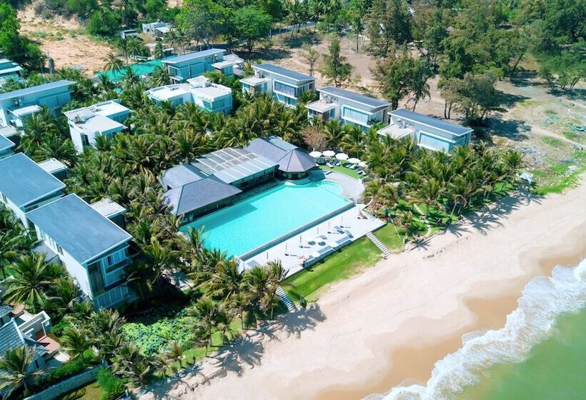 Villa Del Sol Beach Resort & Spa