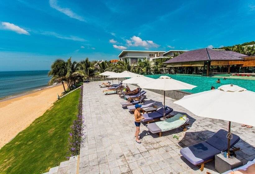 Villa Del Sol Beach Resort & Spa