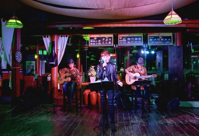 Villa Del Sol Beach Resort & Spa