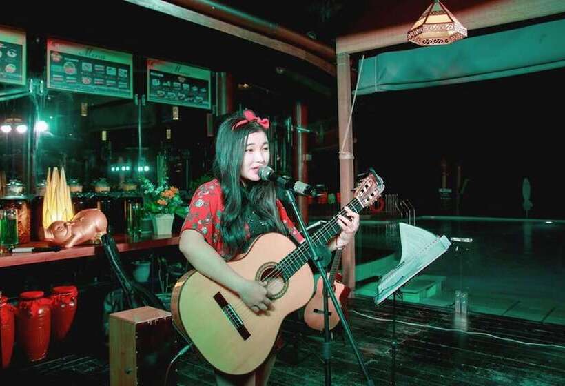 Villa Del Sol Beach Resort & Spa