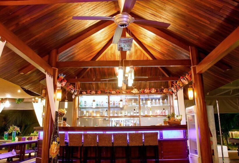 Villa Del Sol Beach Resort & Spa