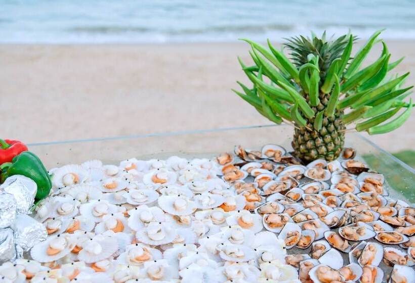 Villa Del Sol Beach Resort & Spa