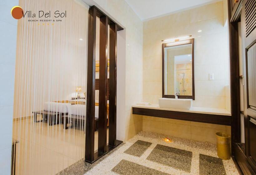 Villa Del Sol Beach Resort & Spa