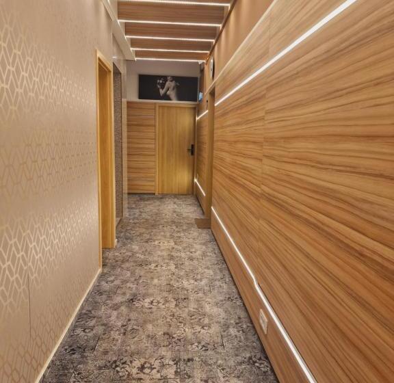 مبيت وإفطار Stay Inn Rediu