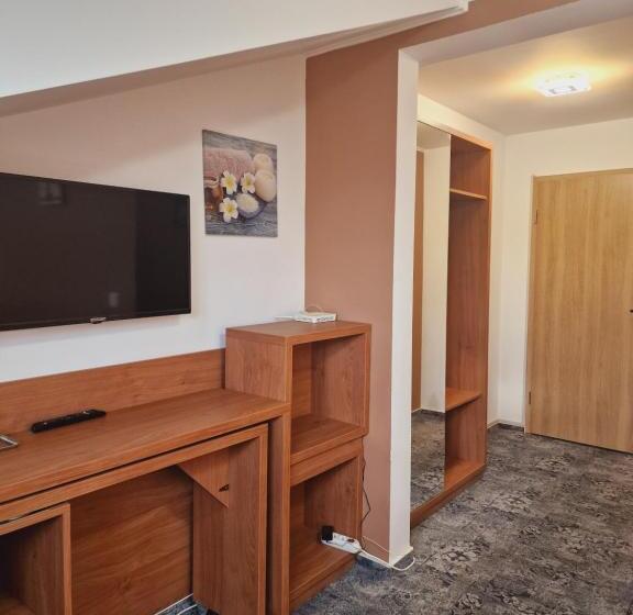 تختخواب و صبحانه Stay Inn Rediu