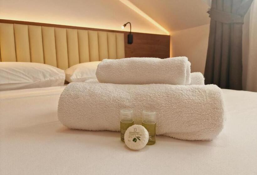 مبيت وإفطار Stay Inn Rediu