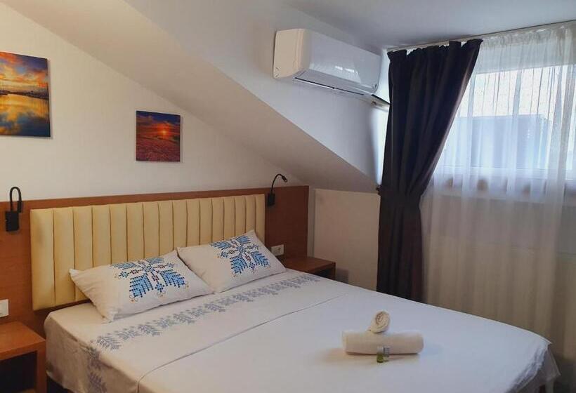 تختخواب و صبحانه Stay Inn Rediu