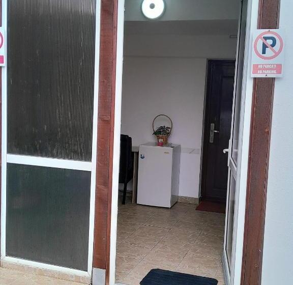 Old Pensiunea Otopeni