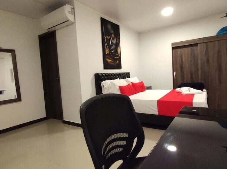 پانسیون Galyrod House