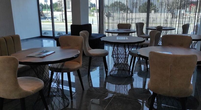 Acar Airport Hotel Plus