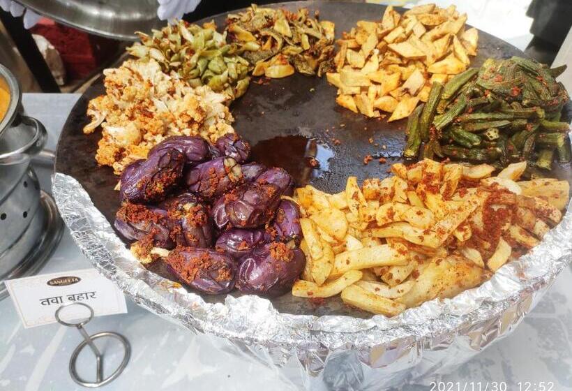 בית מלון כפרי Samant Beach Resort