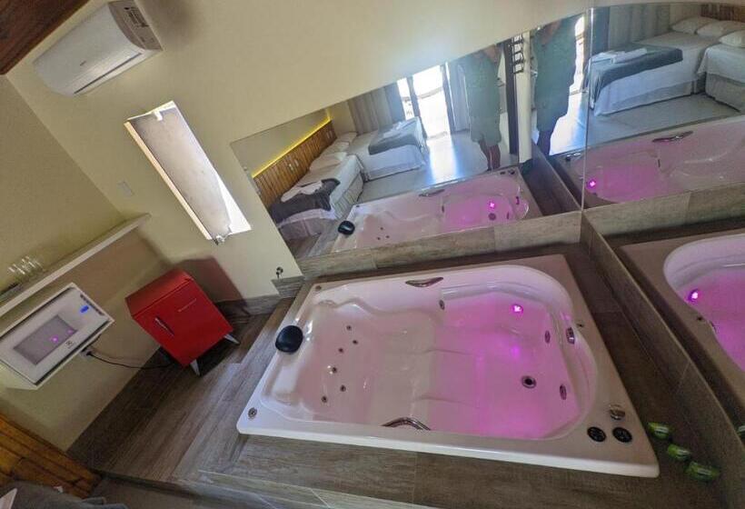Auberge Hôtelière Pousada Lua Nova Charmosa   Chalés Com Hidro E Jacuzzi