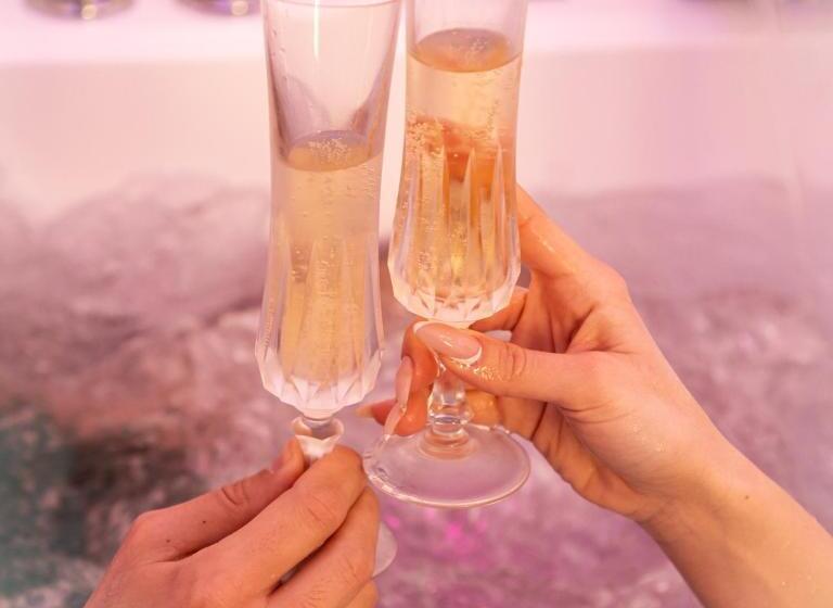 تختخواب و صبحانه Il Palazzo Luxury Home & Event