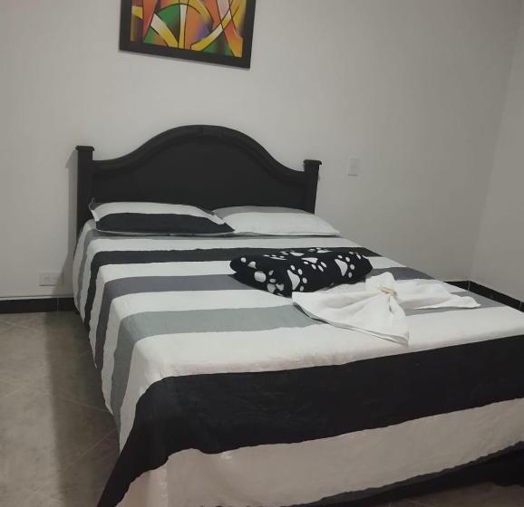 Отель Confort Boutique