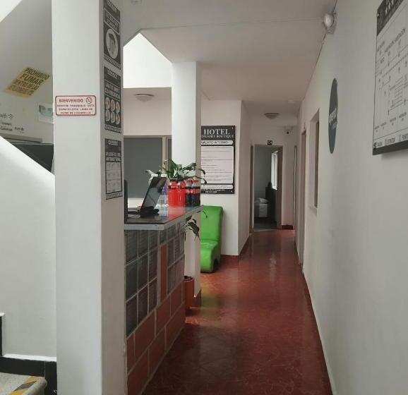 Отель Confort Boutique