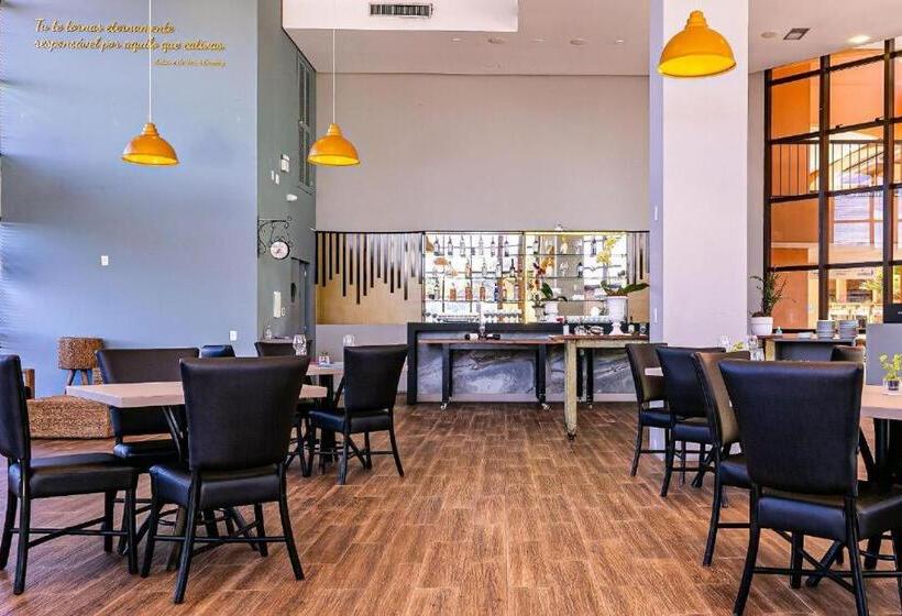 בית מלון כפרי Jurerê Beach Village   Suíte