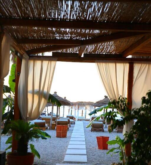 בית מלון כפרי Oricon Coast Luxury Resort