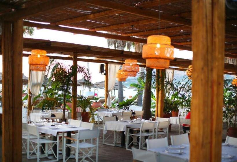 בית מלון כפרי Oricon Coast Luxury Resort