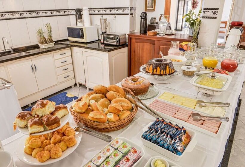 ホテル Pousada Da Tina