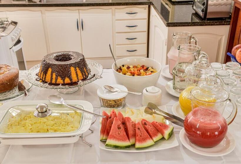 ホテル Pousada Da Tina