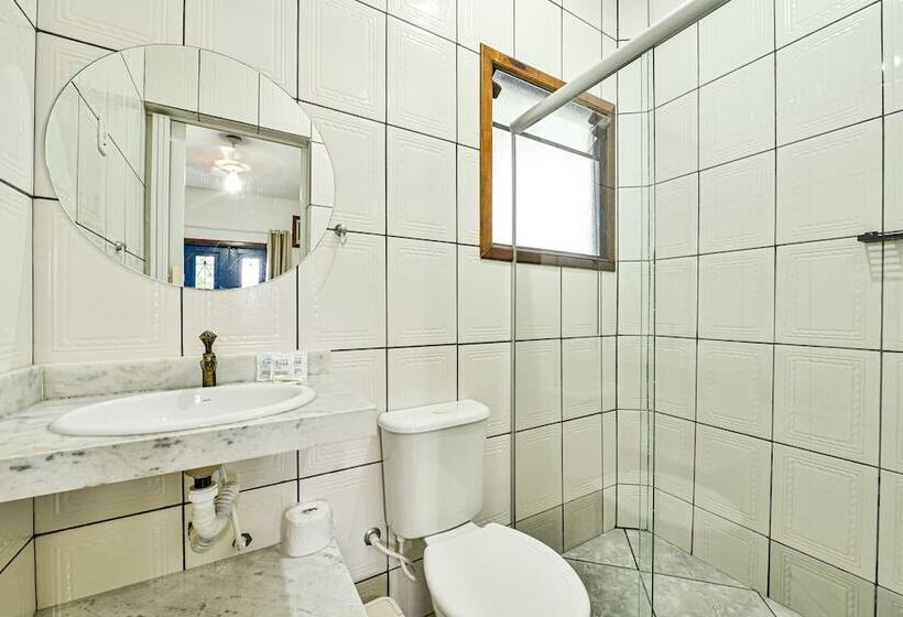 ホテル Pousada Da Tina