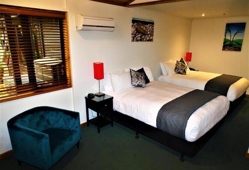 Riverside Hotel Marlborough