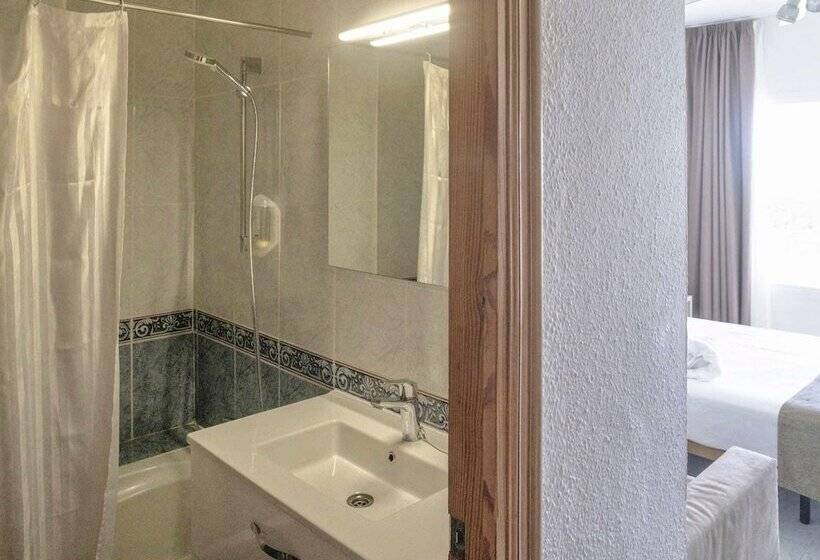 هتل Roquetes Rooms  Formentera Break