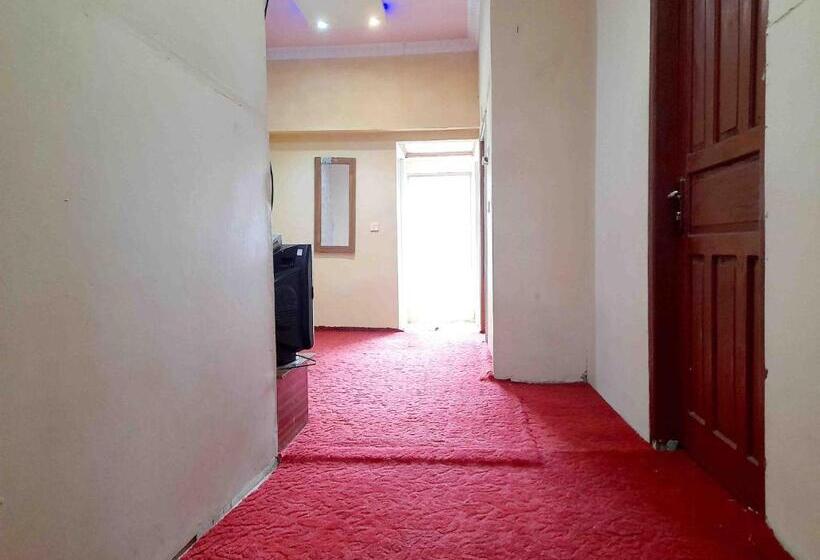 בית מלון כפרי Shinta Syariah Homestay Dieng Redpartner