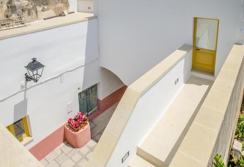 פנסיון Affittacamere Corte Marchese