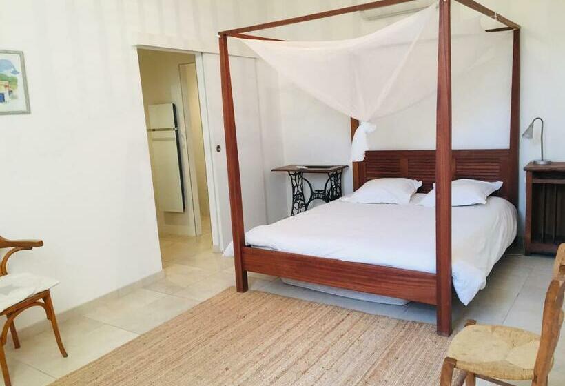 بنسيون Ferme St Pierre 2 Suites Avec Piscine, Clim, Repas, Cheminée Ou Baignoire Spa