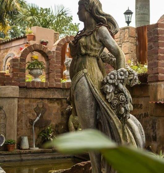 بنسيون La Casa Nostra Villa Rose Garden Bella