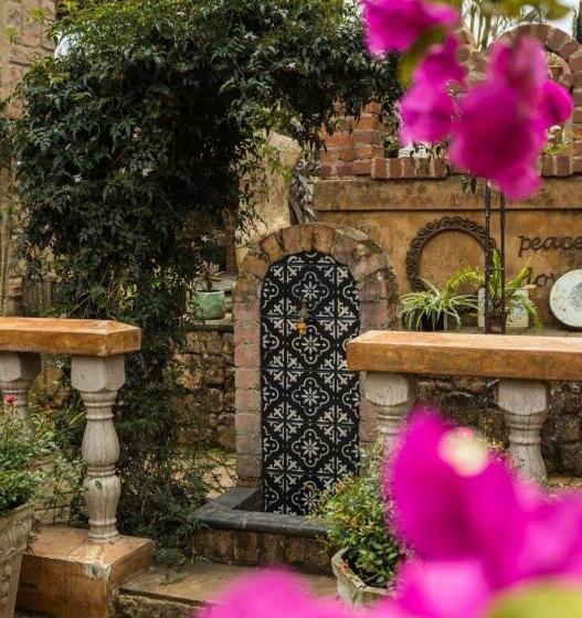 بنسيون La Casa Nostra Villa Rose Garden Bella