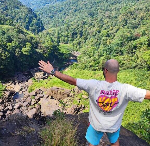 ペンション Riverside Guest House And Travels