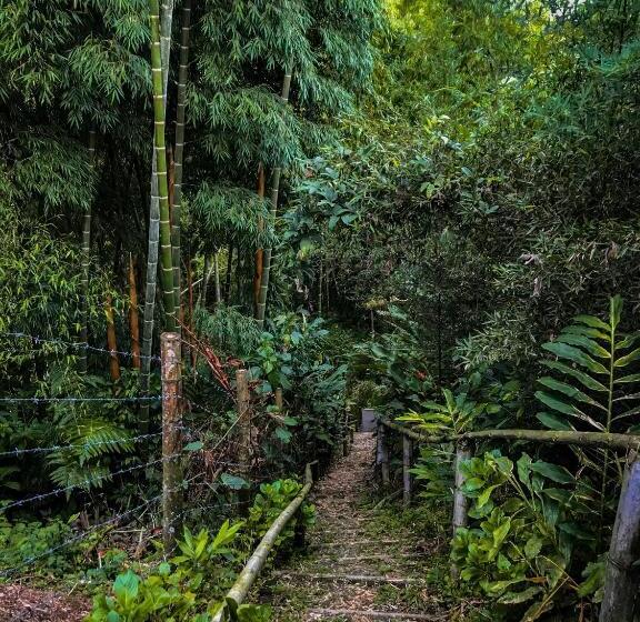 Пансион Room In Lodge Family Cabin With Lake View
