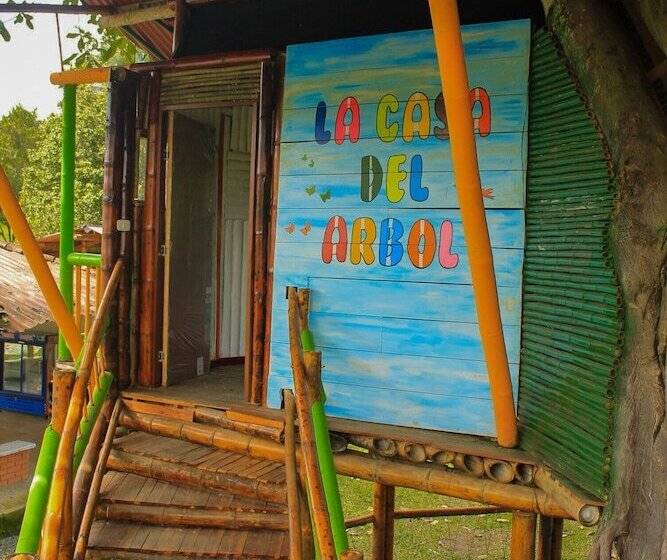 بنسيون Room In Lodge   Tree House Finca La Floresta Verde