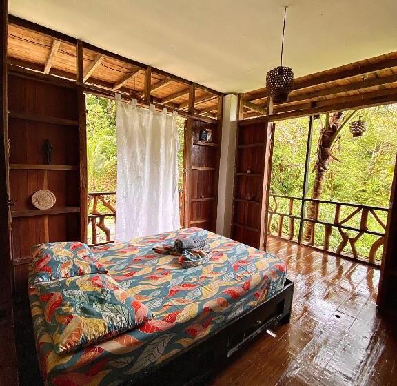 پانسیون Utria Hostel