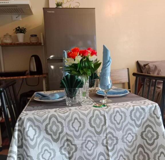 Avida Atria T2 C Short Walk Mall,esplanade,wifi,netflix,kitchen,pool