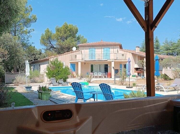 ベッドアンドブレックファースト Maison D Hôtes & Spa La Chêneraie Provence Ventoux