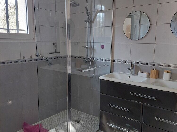 ベッドアンドブレックファースト Maison D Hôtes & Spa La Chêneraie Provence Ventoux