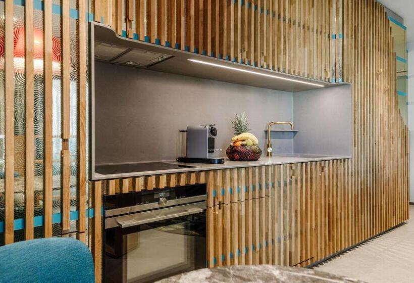 호텔 Brucklyn Suites