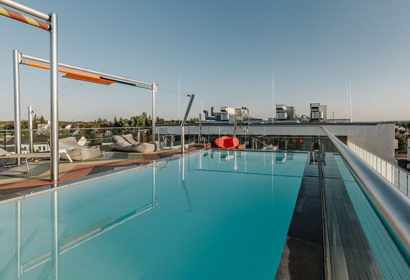 호텔 Brucklyn Suites