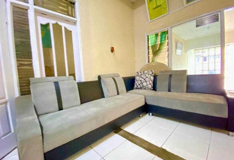 Szálloda Homestay Srikandi Syariah Dieng Redpartner