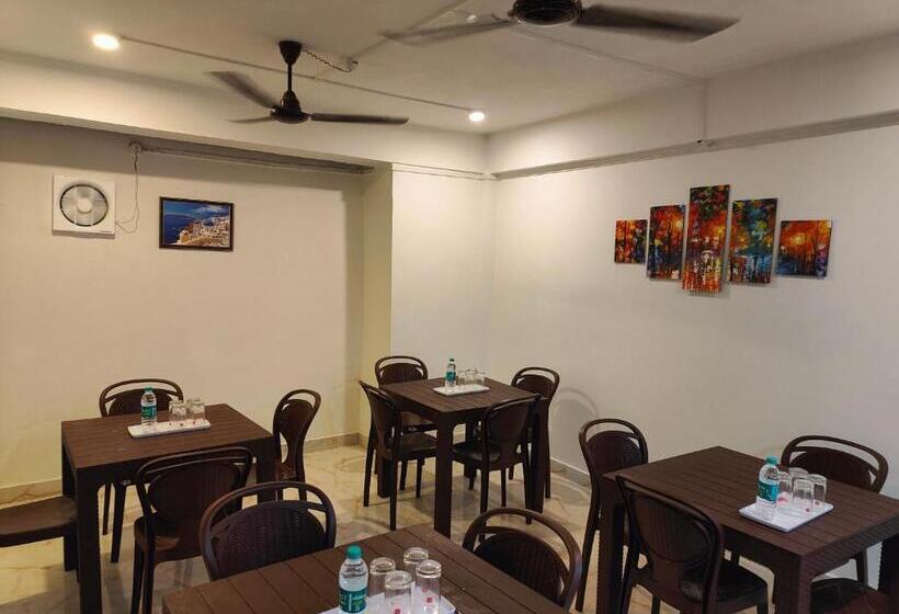 Отель Krazyrooms, Kaziranga