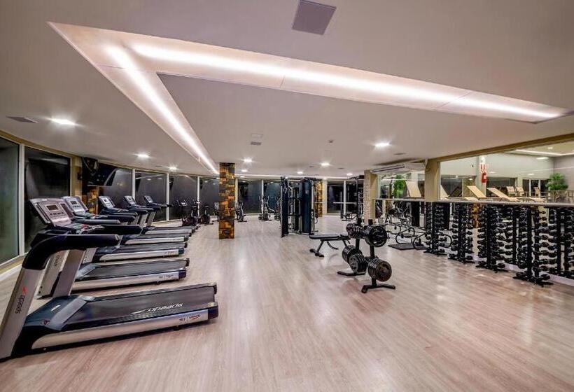 Отель Golden Gramado Resort Laghetto