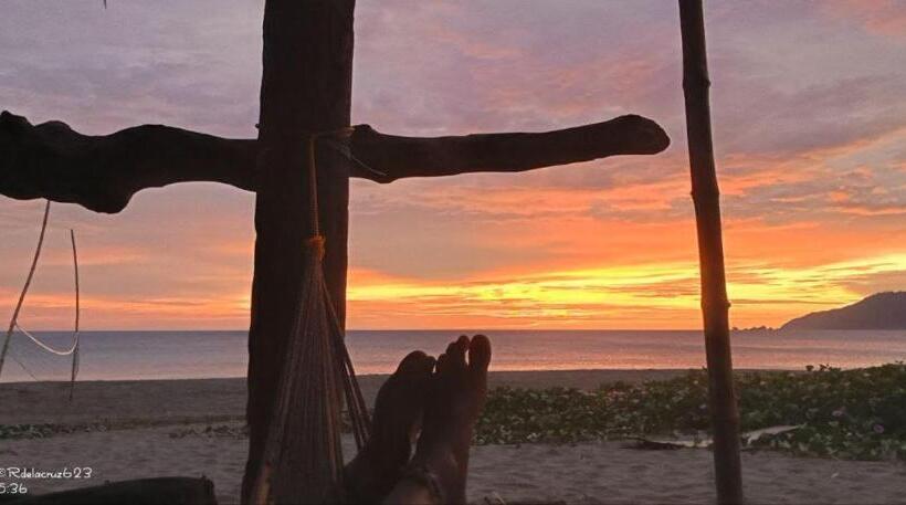 هتل North Shore Beach Resort