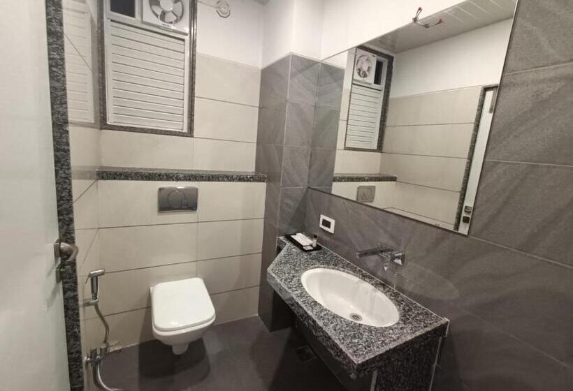 בית מלון כפרי Shri Anand Dham, Nathdwara   125 Meters Away From The Temple